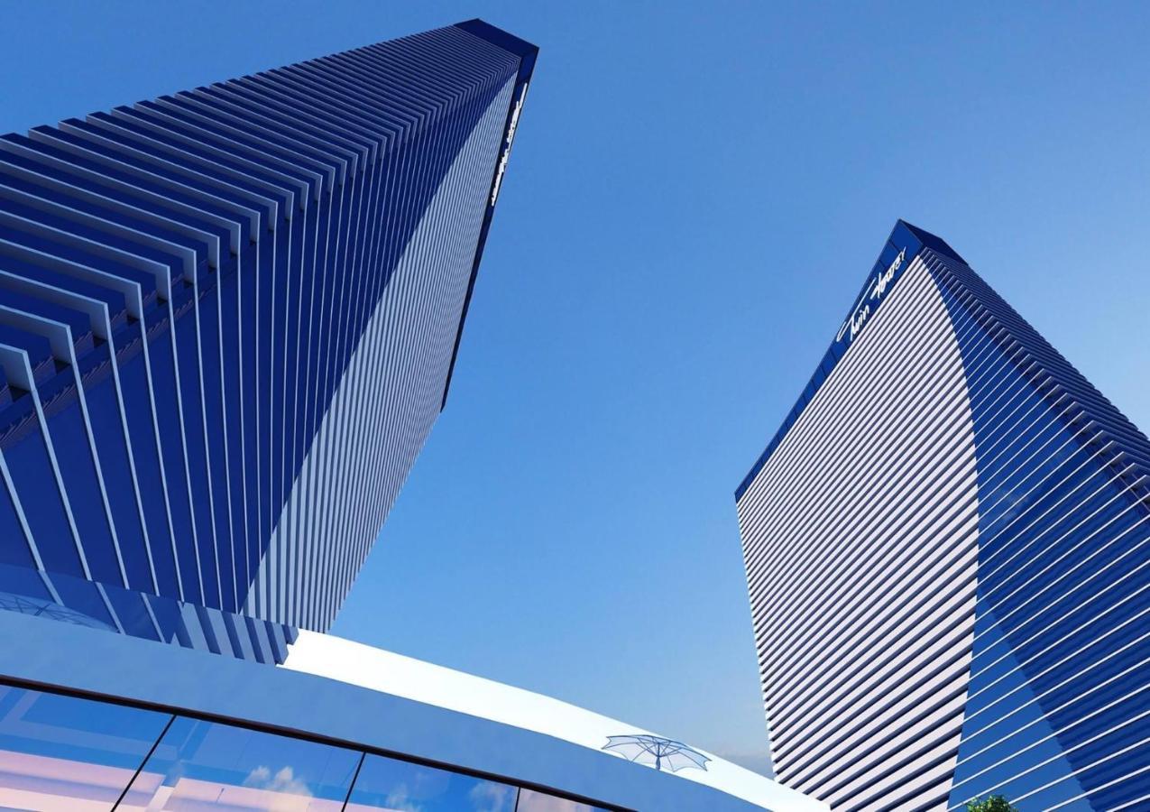 Panorama Aparthotel Orbi City Batumi Exterior photo