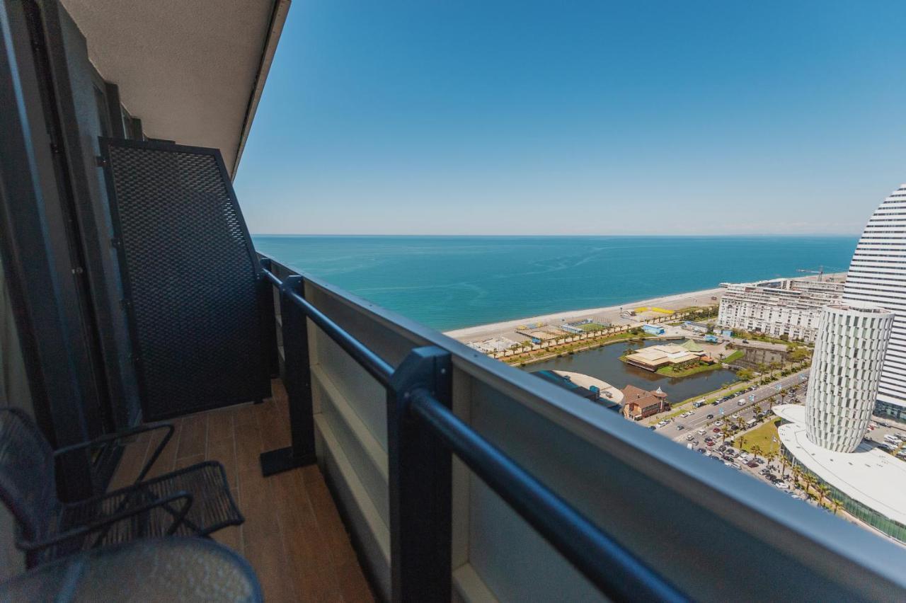 Panorama Aparthotel Orbi City Batumi Exterior photo